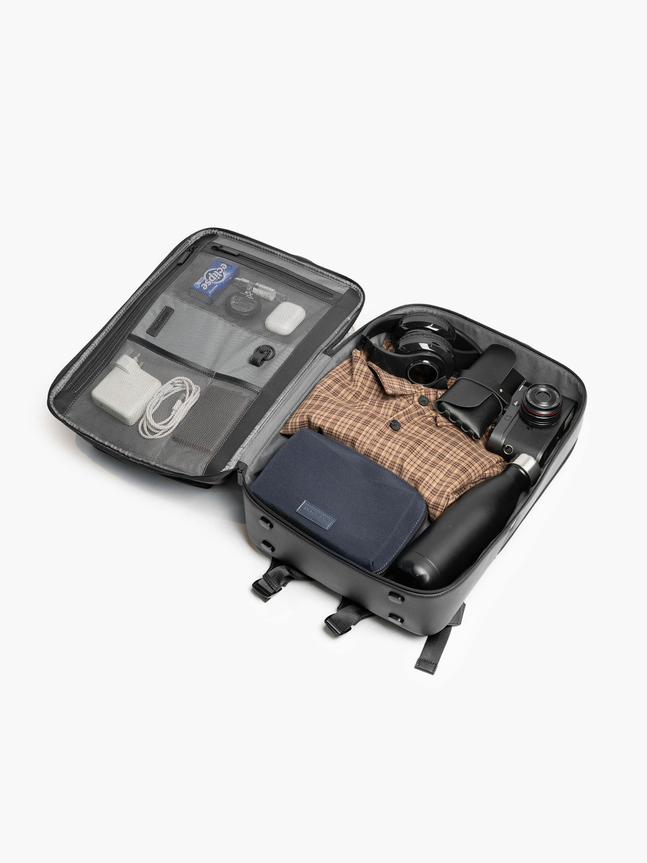 Axis Leather Backpack - Image 3