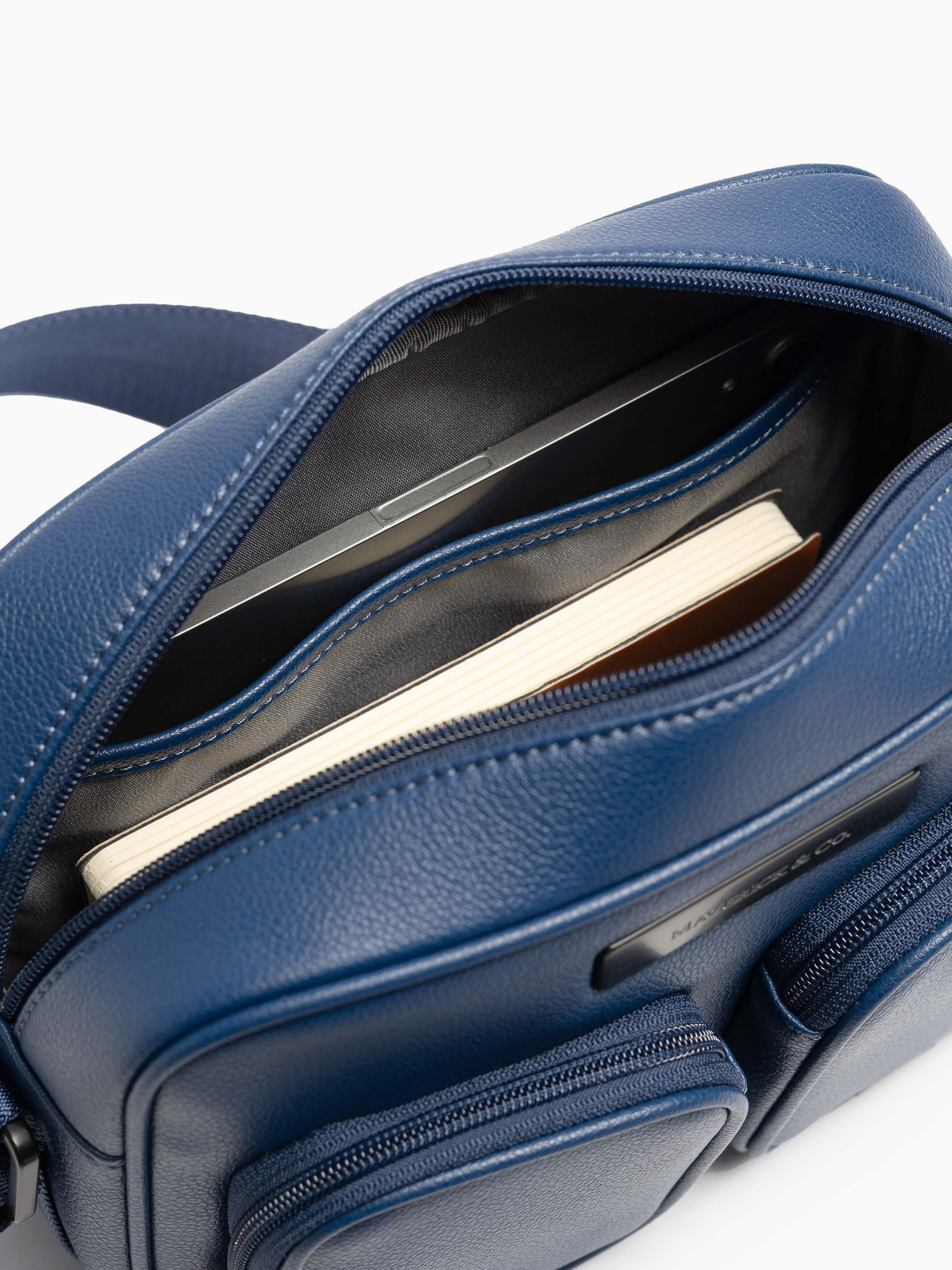 Axis Leather Messenger - Image 15