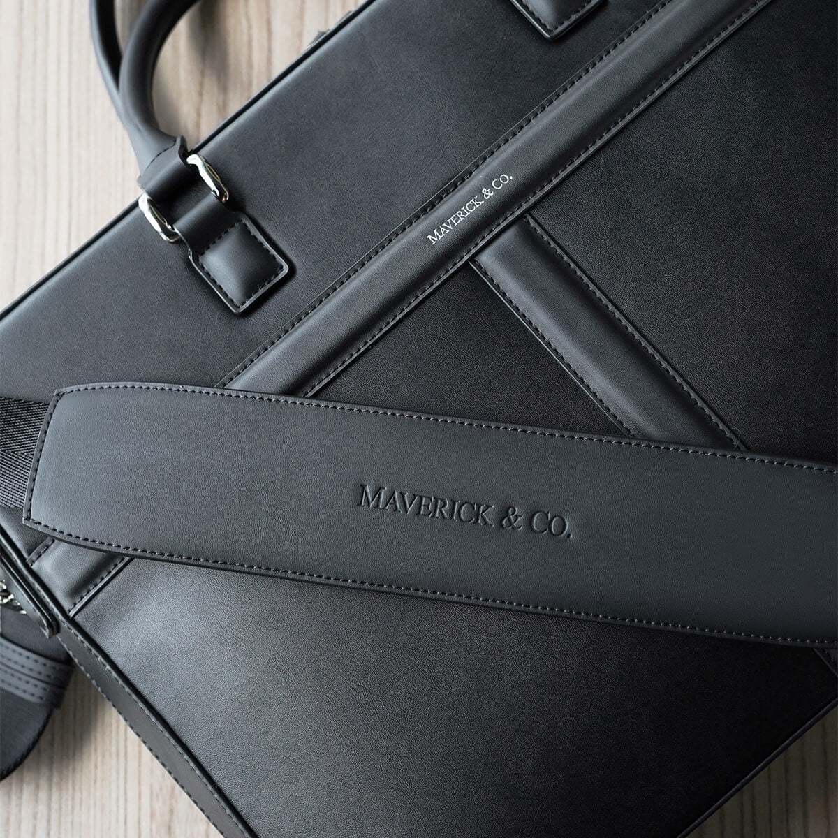 Delta Leather Briefcase - Image 16