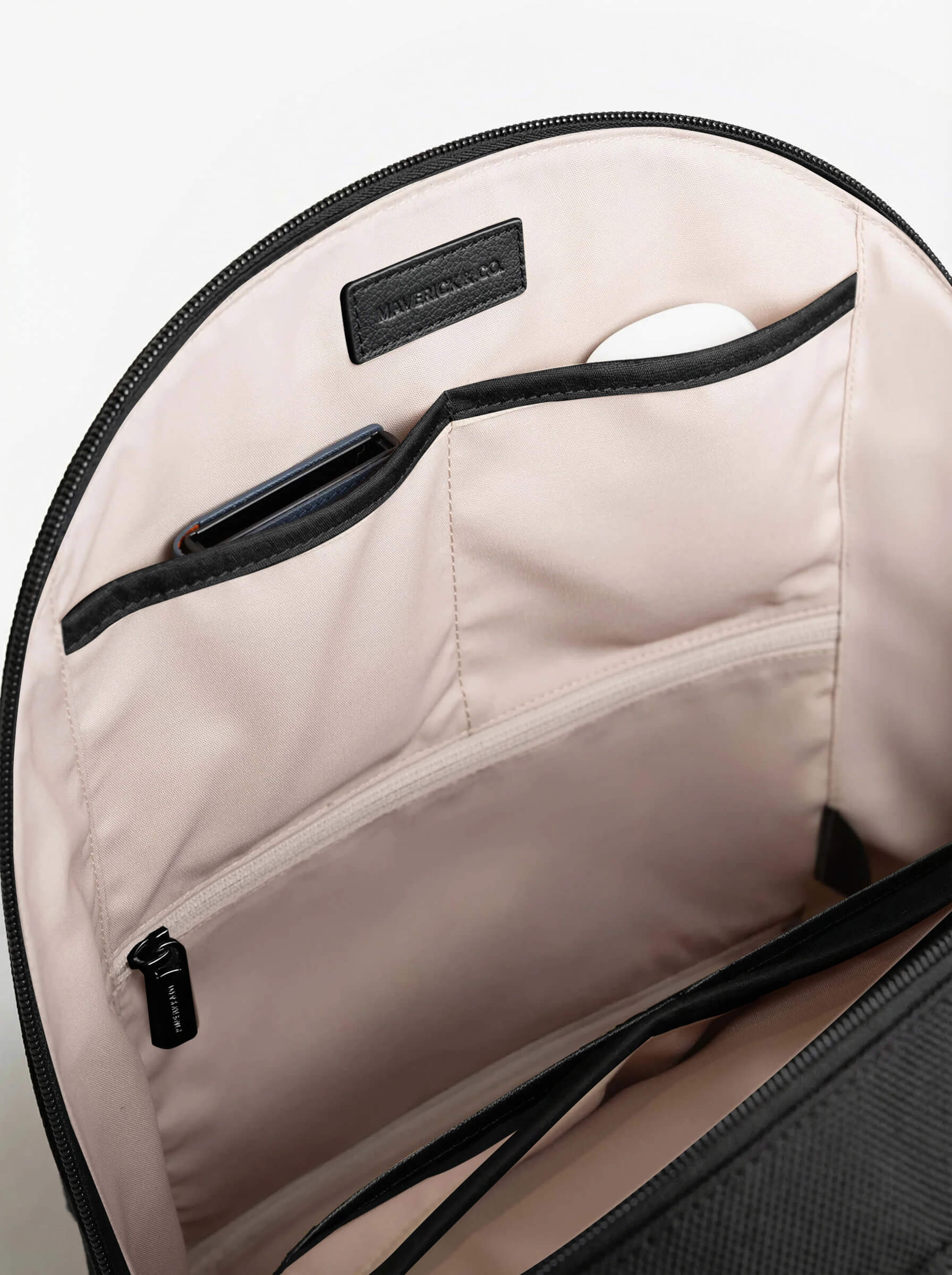 Horizon Lightweight Professional Backpack - Image 15