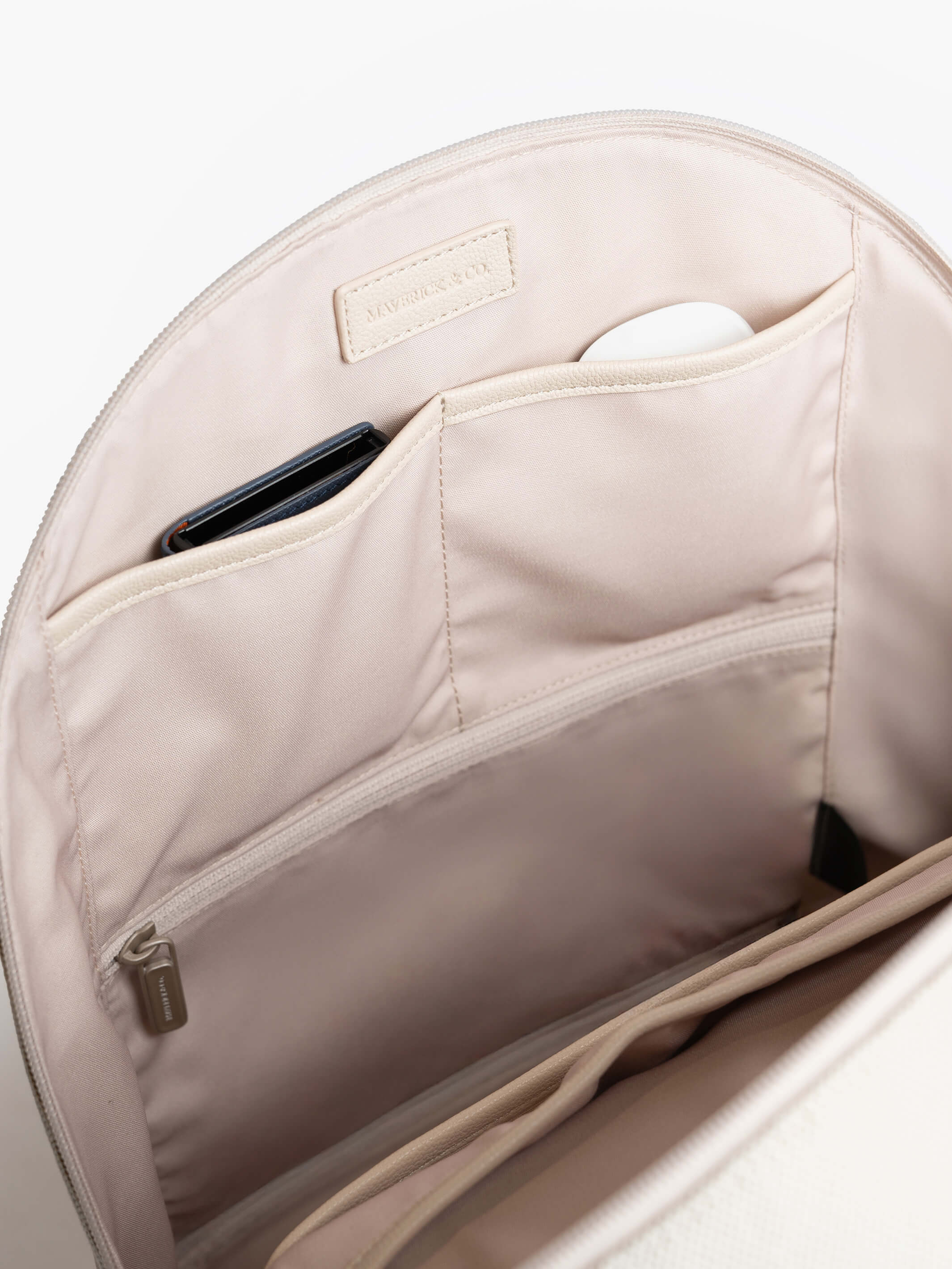 Horizon Lightweight Professional Backpack - Image 4