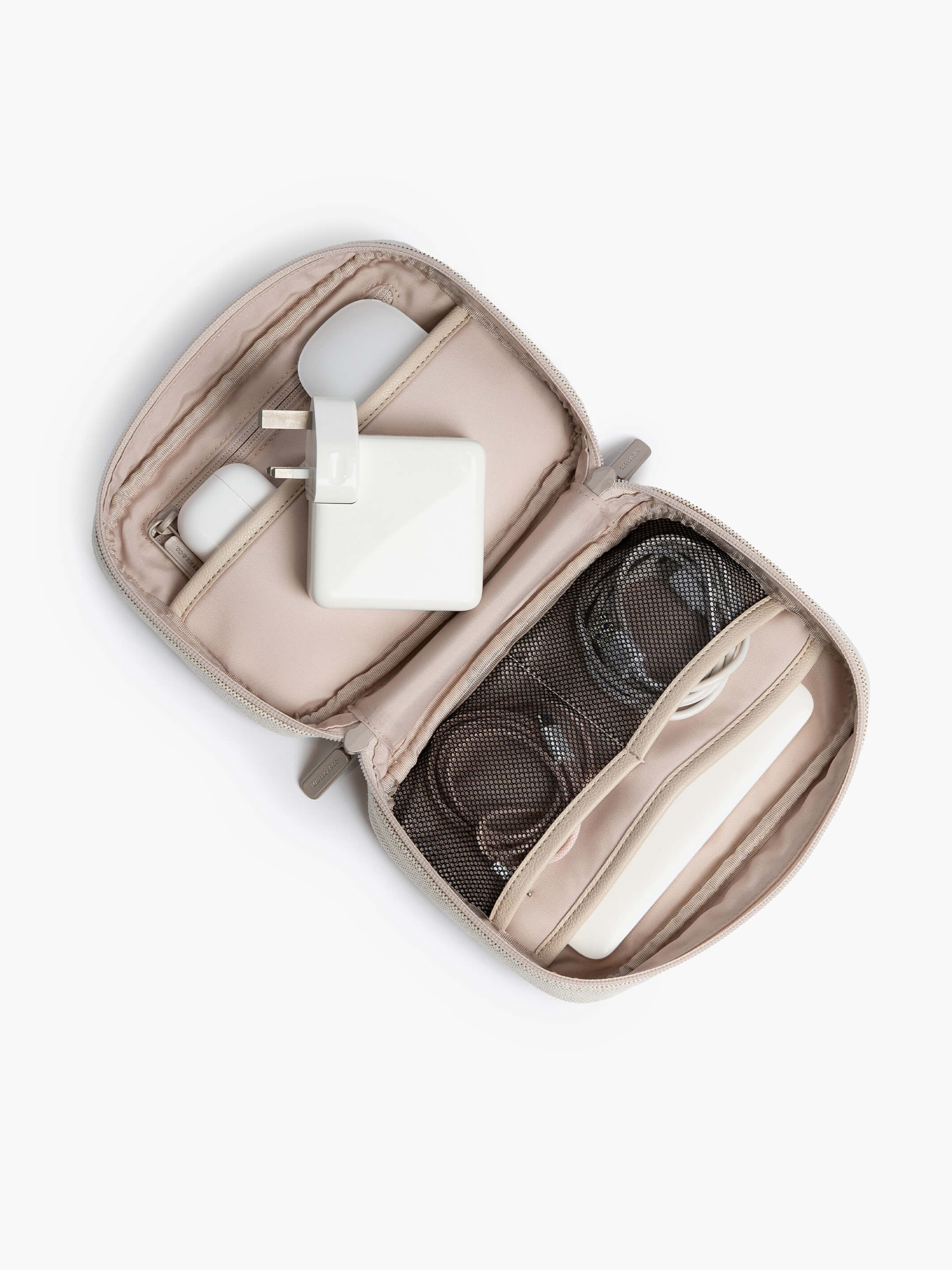 Horizon Tech Pouch - Image 3