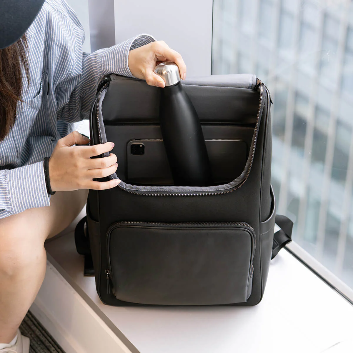 Insight Business Backpack - Image 15