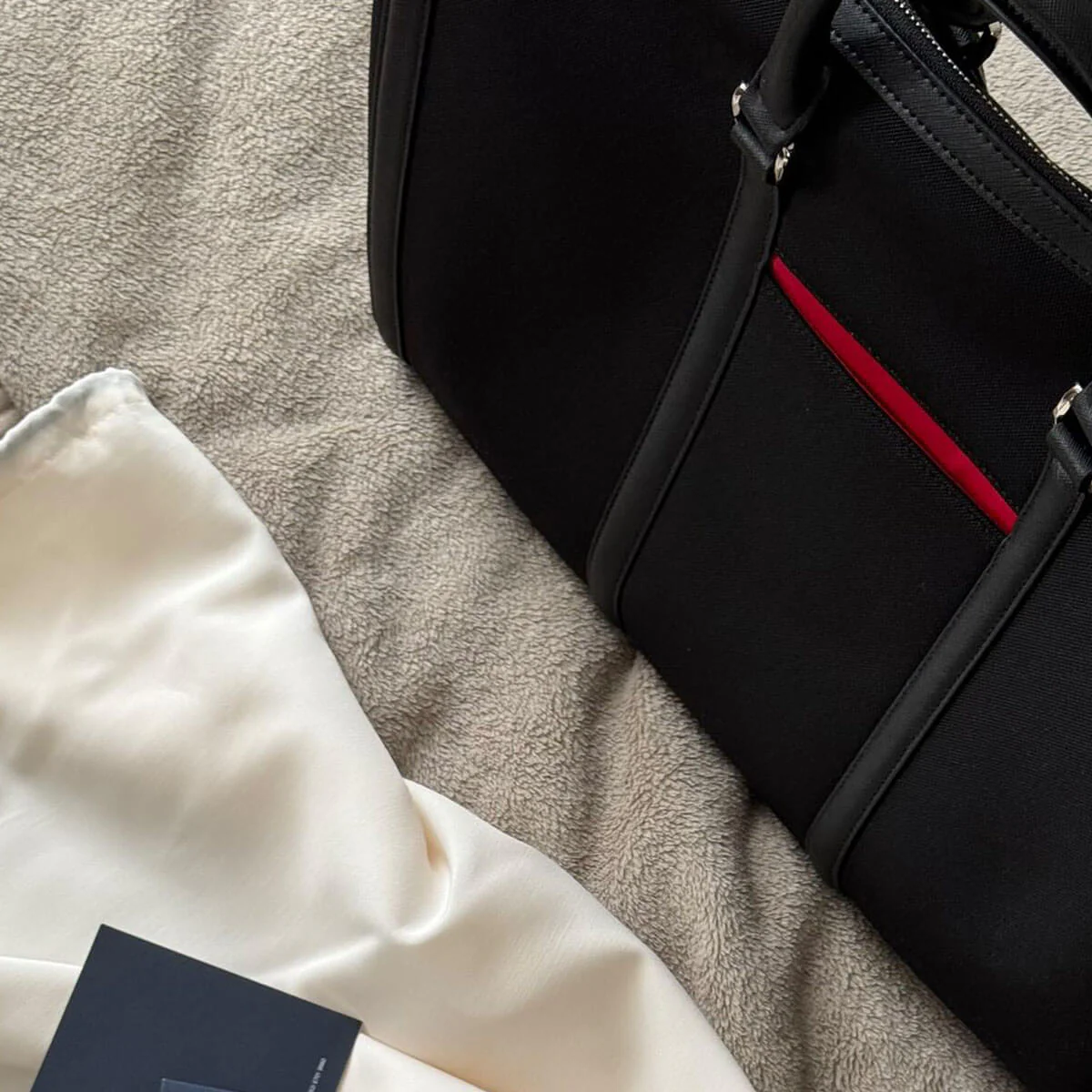 Manhattan Hassle-Free Duffel - Image 15