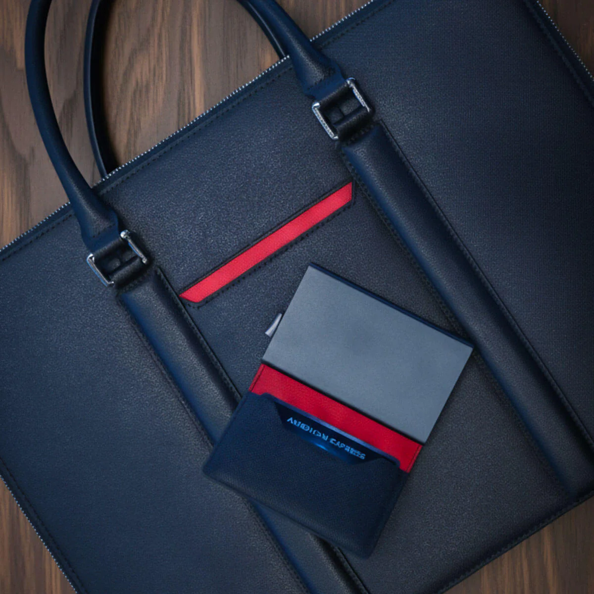 Manhattan Leather Pop-Up Wallet - Image 10