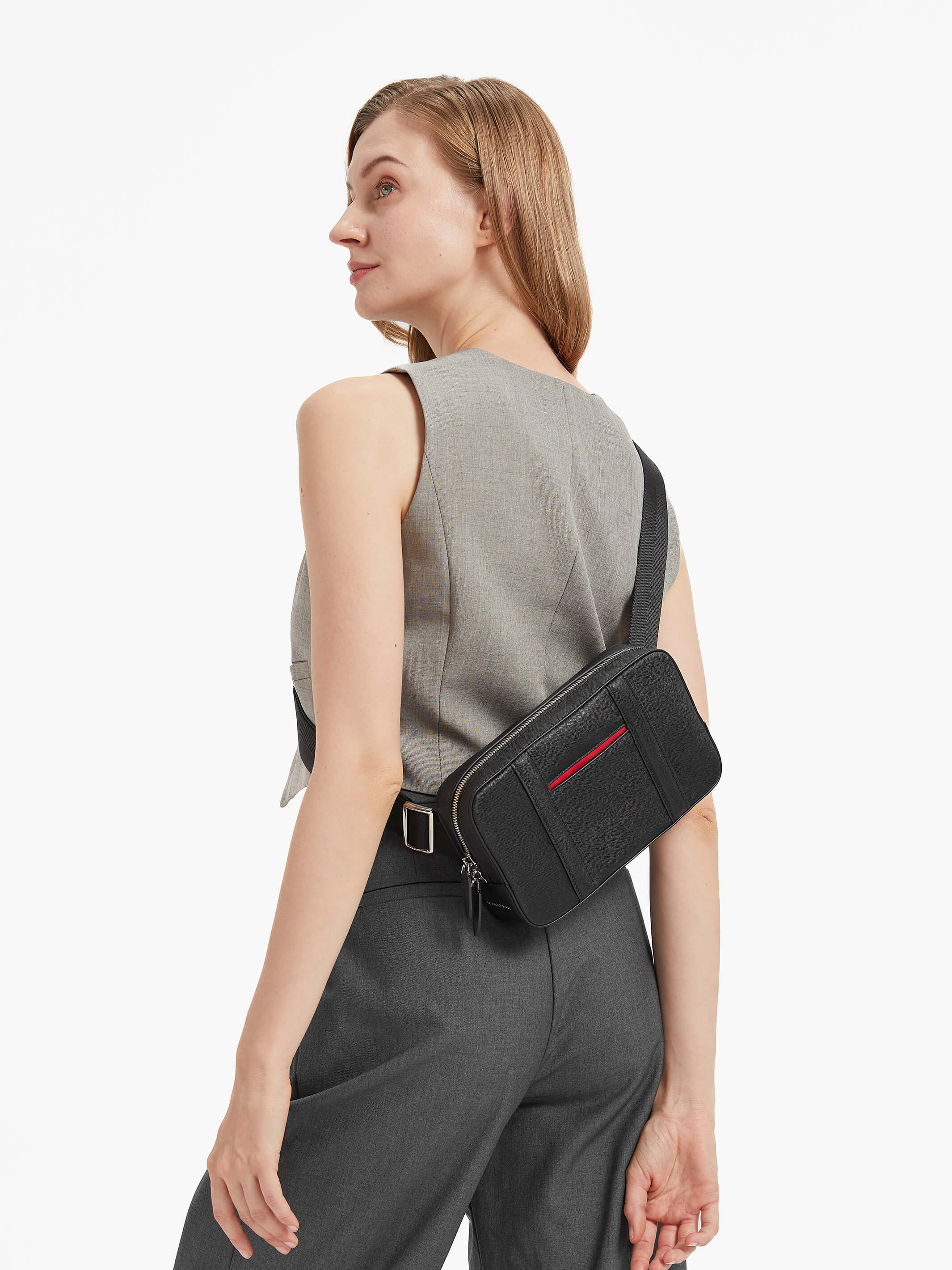 Manhattan Leather Sling Bag - Image 11