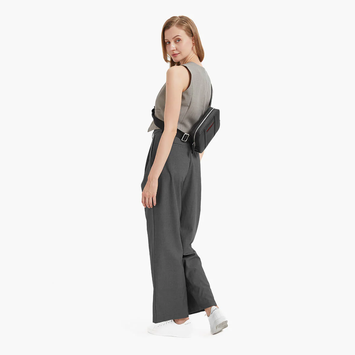 Manhattan Leather Sling Bag - Image 23