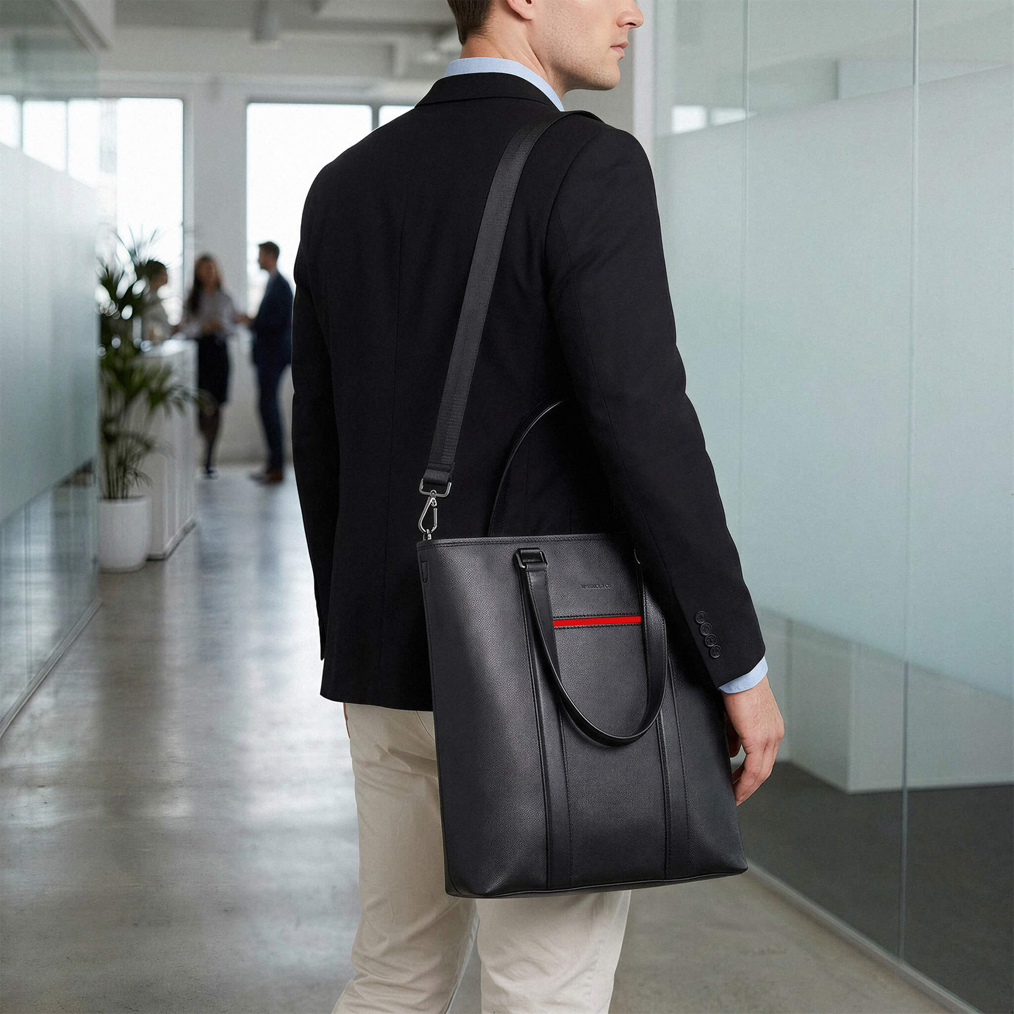 Manhattan Leather Tote - Image 15