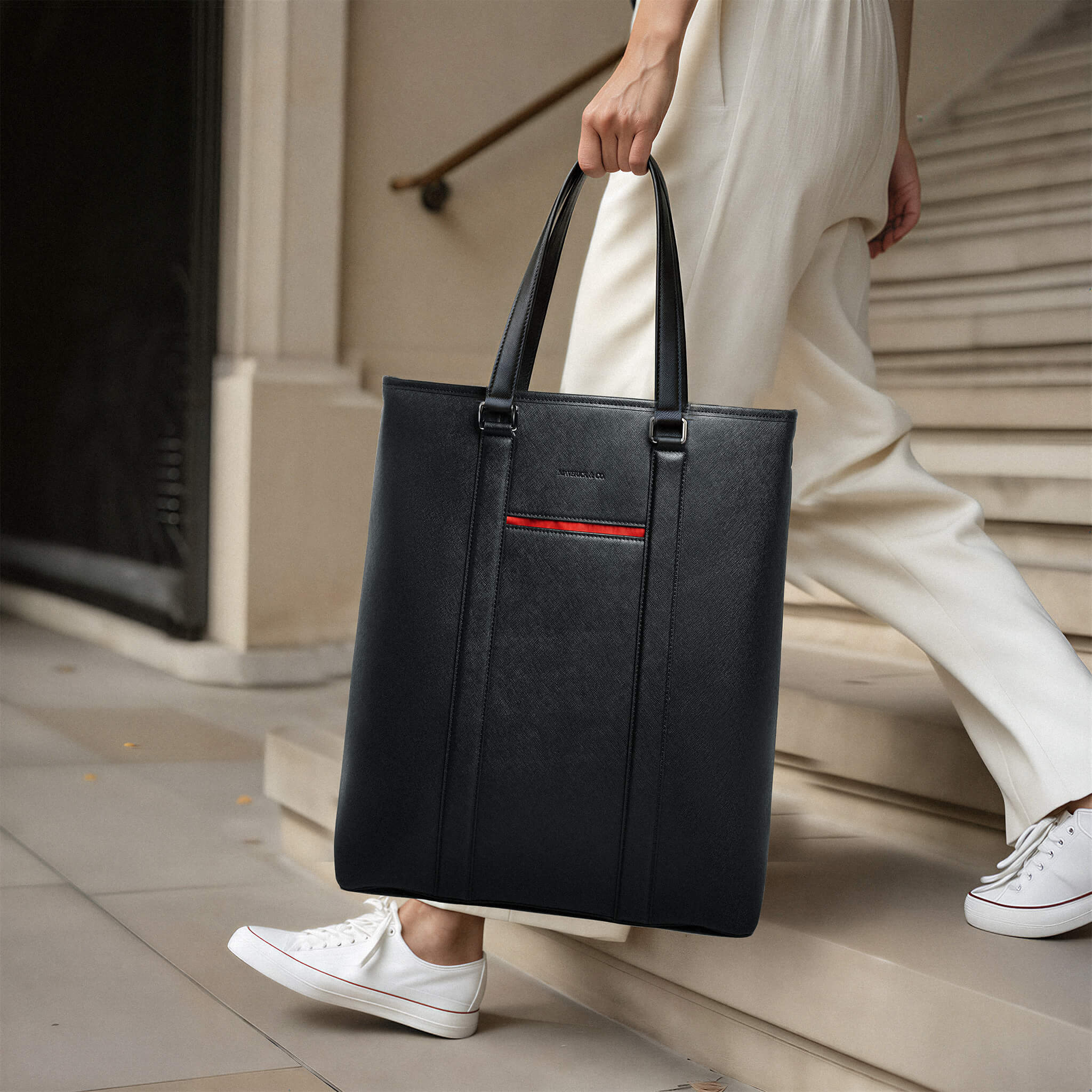 Manhattan Leather Tote - Image 19
