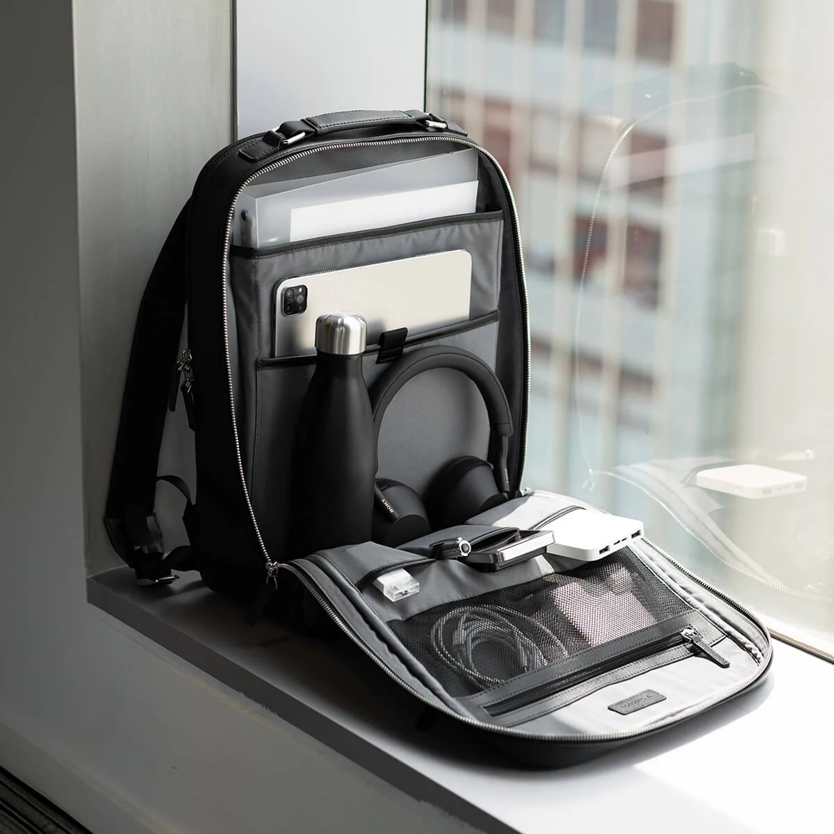 Montreal Business Backpack 14" - Image 13