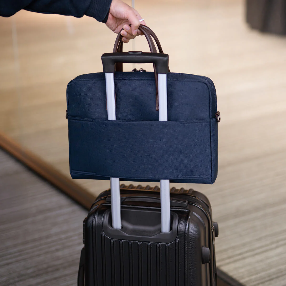 Motion Light Briefcase 14" - Image 15