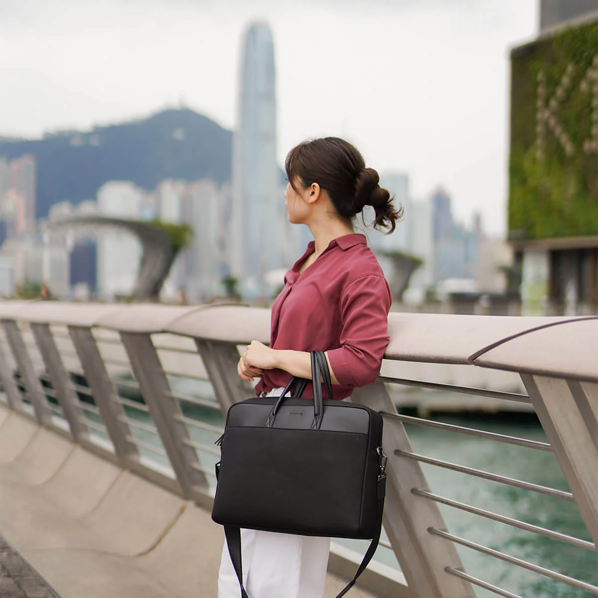 Motion Light Briefcase - Image 41