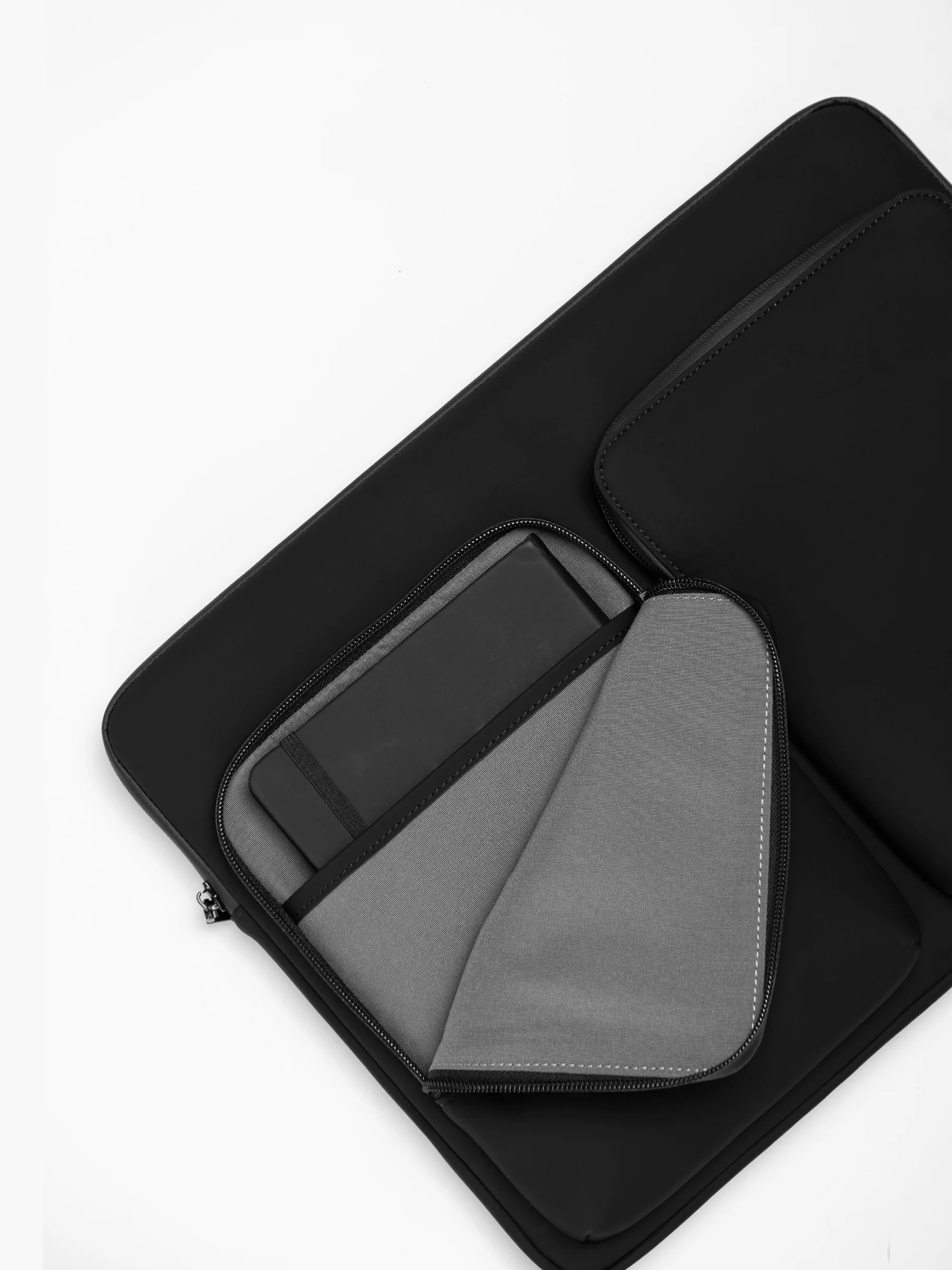 Vista Waterproof Laptop Sleeve - Image 3