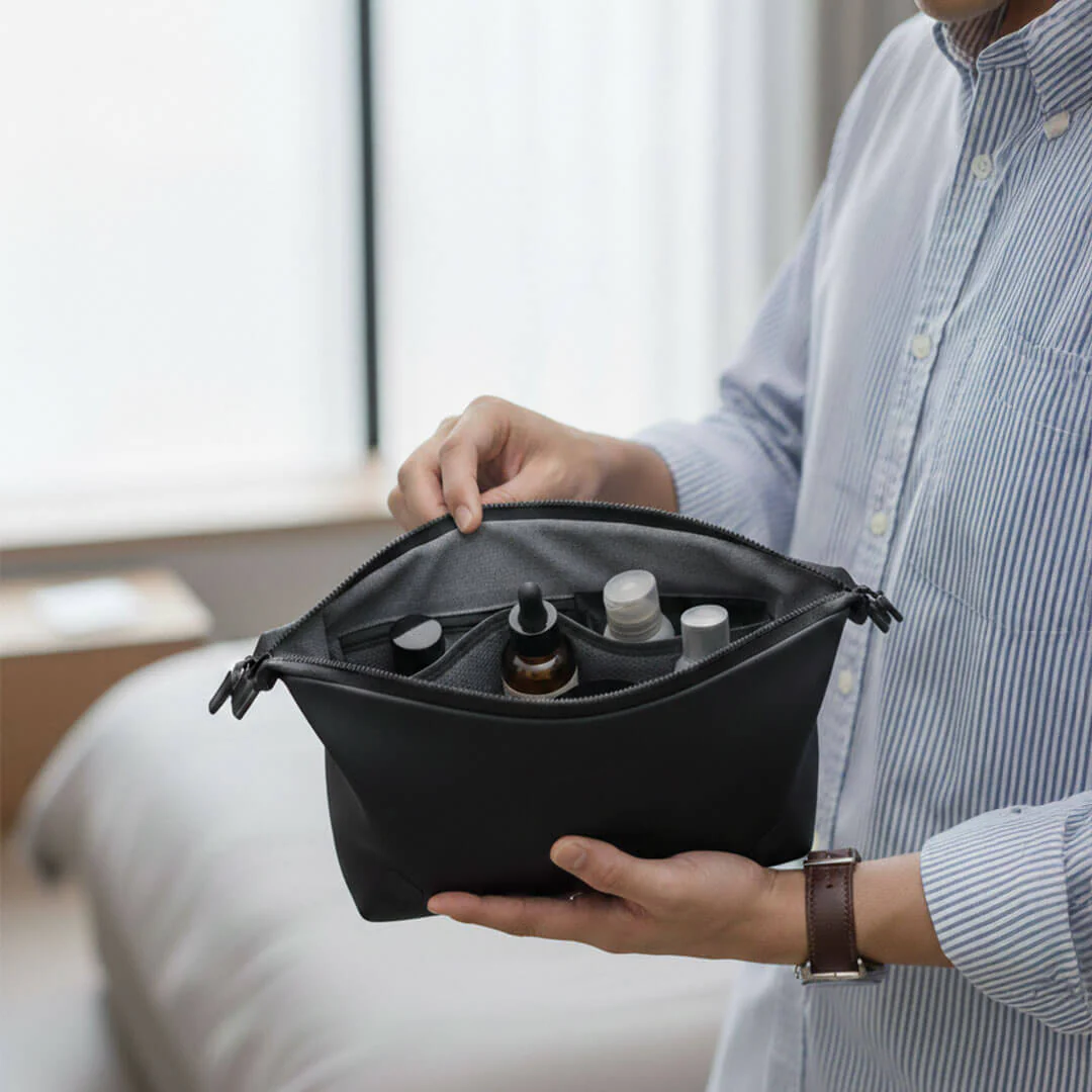 Vista Waterproof Travel Case - Image 6